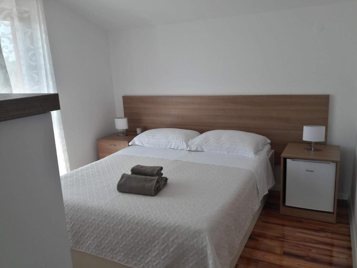 Apartments Emanuela Sukošan Kamer foto