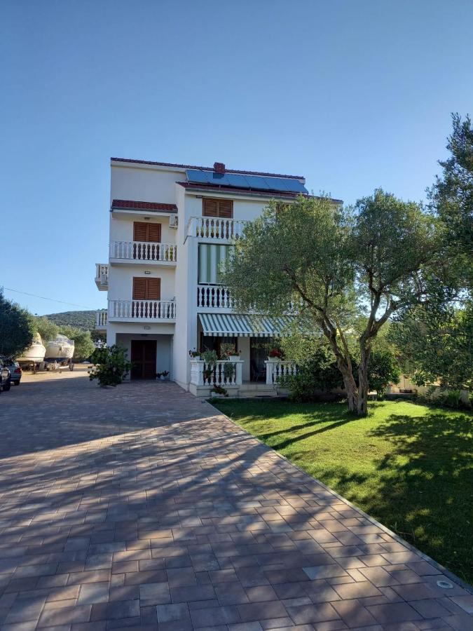 Apartments Emanuela Sukošan Buitenkant foto